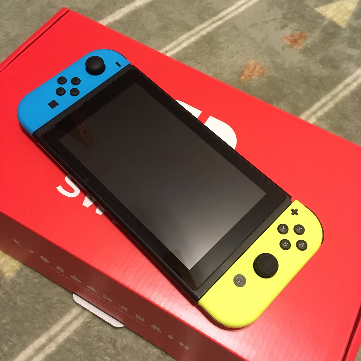 pea72btr's tweet photo. switchとどいた！！！！！ https://t.co/p2kcmJ51ID