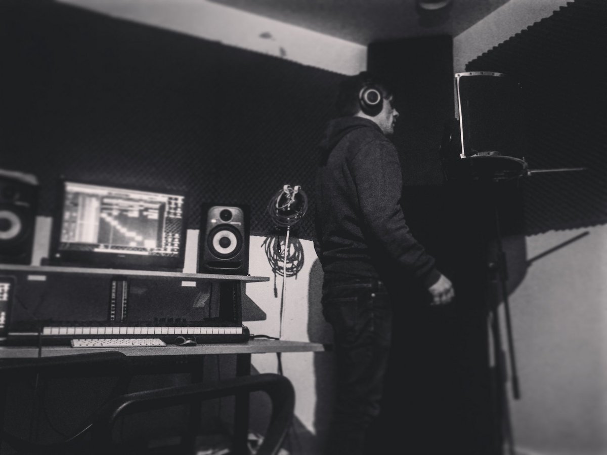 chrishazemusic's tweet photo. Recording vocals for an exciting new song today! 🎶 https://t.co/MTo5poVZ9w