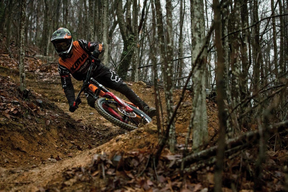 bike-components tweet media