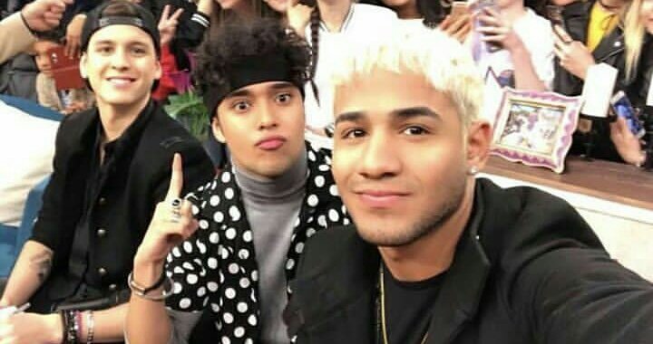 CNCOEcuFC's tweet photo. RT = VOTO 
#MTVLAINSTAMXJOEL
#MTVLAFANCNCOWNERS 
#PremiosMTVMiaw https://t.co/m998b7vMe9