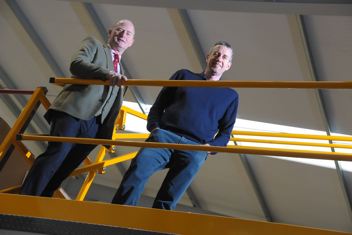ehB_Commercial's tweet photo. On Friday we joined #RepairTech MD Richard Costello at the company’s brand-new warehouse – built on exactly the same spot as its old site in #Southam which burned down in 2014. 

Read the full story via @leamobs >>> https://t.co/bHuozbZbWx 

#CommercialProperty #Warwickshire https://t.co/Rc8lTfsu3H
