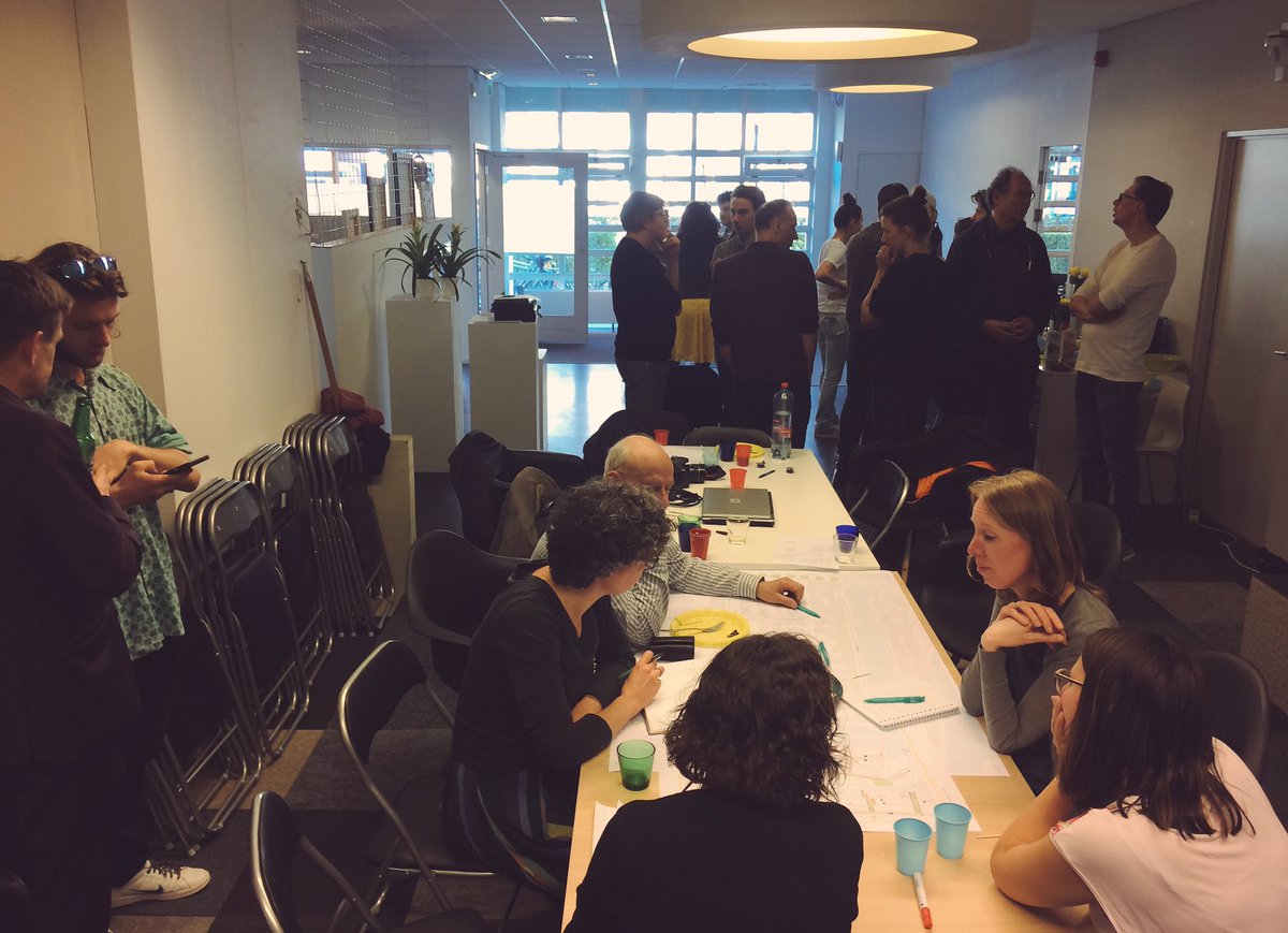 DHcooperatie's tweet image. We maken het in Makerdam! Open inloop voor bewoners én ambtenaren bij de pop-up studio Schans/Watergeus met borrel en lekkere lokale hapjes. #stadslab