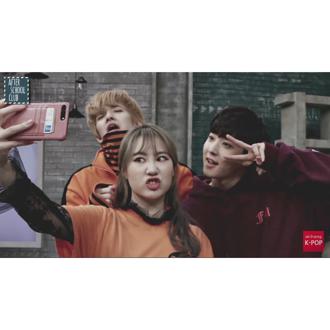 jamiesprotector's tweet photo. #KAEMIN the best trio https://t.co/IAcZt08DRV