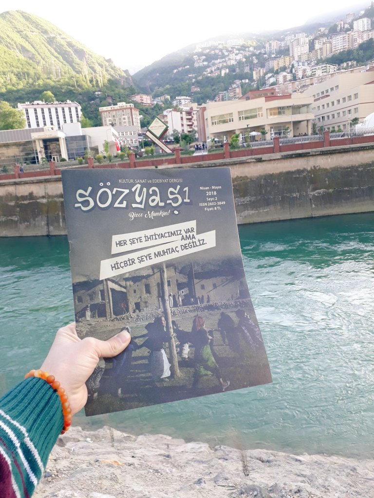 sozyasidergi's tweet photo. Sözyaşı Karadeniz'de.. ⛰📚 #sözyaşı #kültür #sanat #edebiyat #karadeniz #artvin #sizdengelenler https://t.co/ldTqJgNVxx