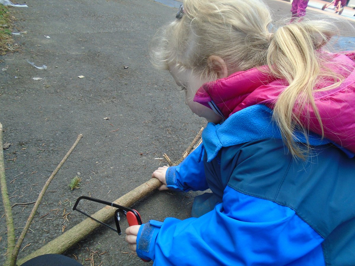 IsobelMairFC's tweet photo. 4/ What a great piece of teamwork from all the children #workingtogether #problemsolving #solutionfocused #riskassessment #lifeskills #confidentchildren #responsiveplay #playfullearning #capablechildren https://t.co/HDxjBNBkdf