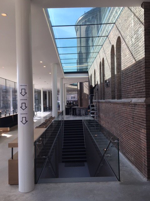 Metaglas's tweet photo. Trots! Eerste fase Speelhuis Helmond opgeleverd.
Architect: @vDKArch
Bouwbedrijf: Aannemingsmaatschappij Hegeman B.V.
#Metaglas #Glasconstructies #Architectuur #Gevelbouw #Rijksmonument https://t.co/e4MAXg2JSp