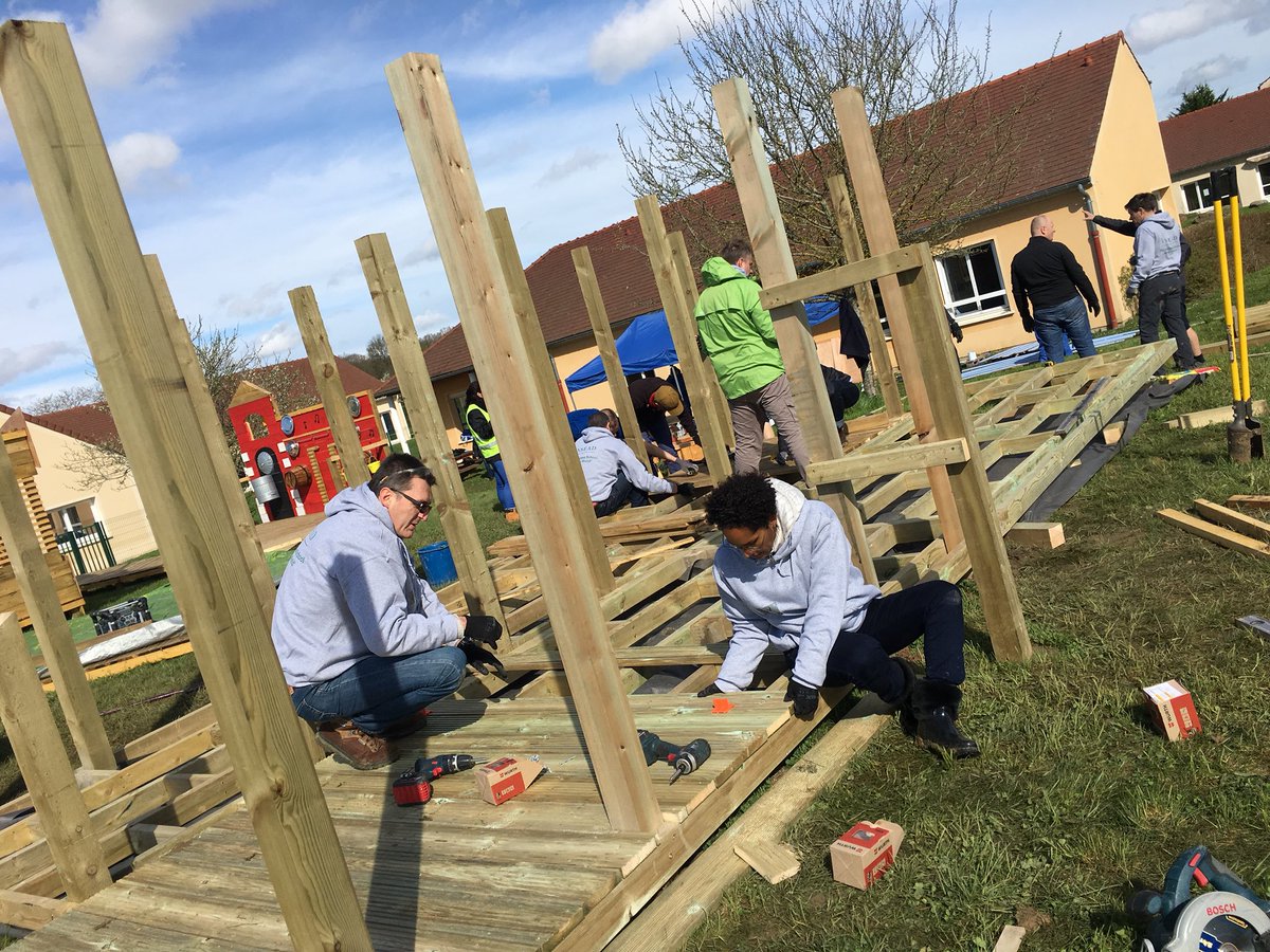 Emmanuelle Gourlet (@gourlette) on Twitter photo Quand les salariés <a href="/orange/">Orange</a> de 10 pays travaillent ensemble afin de construire une aire de jeu pour des jeunes avec autisme #teambuilding #sens #🤝 <a href="/FondationOrange/">FondationOrange</a> <a href="/OrangeIDF/">Orange Île-de-France</a> <a href="/GroupeSOS/">Groupe SOS</a> #Sagep Quand les salariés <a href="/orange/">Orange</a> de 10 pays travaillent ensemble afin de construire une aire de jeu pour des jeunes avec autisme #teambuilding #sens #🤝 <a href="/FondationOrange/">FondationOrange</a> <a href="/OrangeIDF/">Orange Île-de-France</a> <a href="/GroupeSOS/">Groupe SOS</a> #Sagep