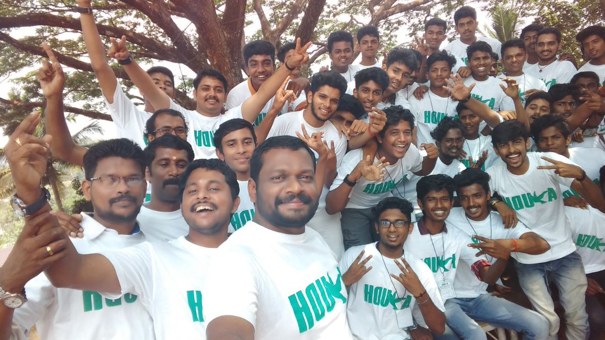 ayudhkerala's tweet photo. ചങ്ങനാശ്ശേരിയിൽ അയുദ്ധ് സംഘടിപ്പിച്ച ത്രിദിനക്യാമ്പിൽ നിന്ന്
#TogetherWeCan #Ayudh
#Youth #Vishuthaineettam #SaplingsForSankranti #AprilCool https://t.co/0n2LIAoC2T