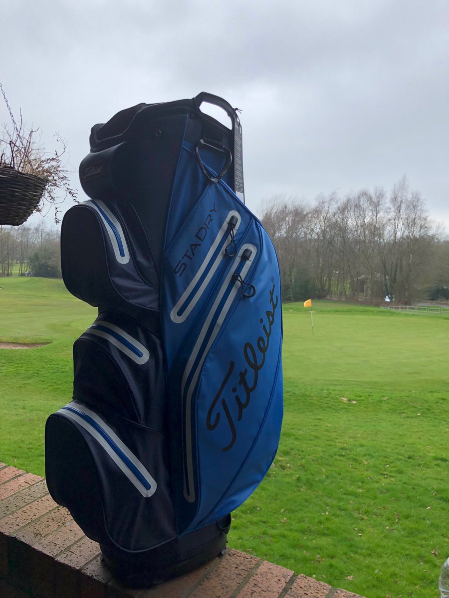 carlpcross's tweet photo. My last @TitleistEurope #stadry cart bag rrp £259 FREE with my last @MotocaddyGolf #s5connect trolley .
1 only so be quick @mellorgolf https://t.co/okiRYpMu7Z
