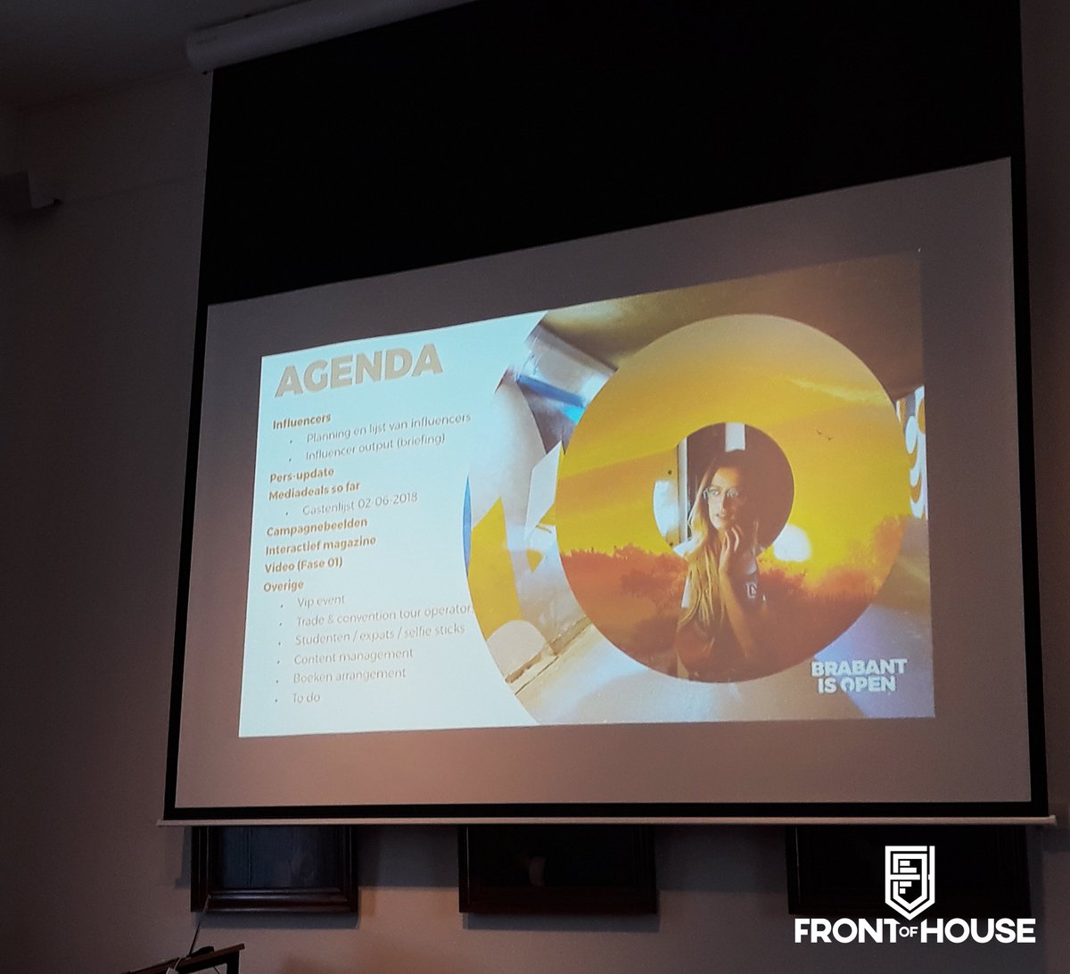 FrontOfHouseNL's tweet photo. Vandaag was Front of House aanwezig bij de eerste werksessie van Brabant Nacht. @VisitBrabant en @FrontOfHouseNL zijn een samenwerking met elkaar aangegaan dus verwacht bijzondere nieuwe dingen! 🤝👌 https://t.co/vFvr8eISj5