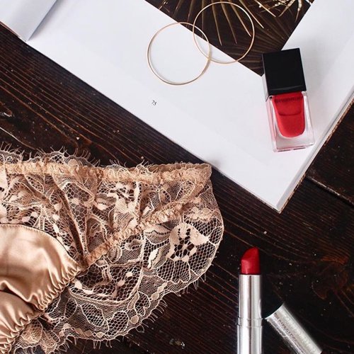 fleurofengland's tweet photo. Add a touch of luxury to your everyday essentials. 

You can shop our luxury lace briefs here: https://t.co/g4x83fidj6 
Photo by @thegrownupedit https://t.co/6UkMp5C4Kj