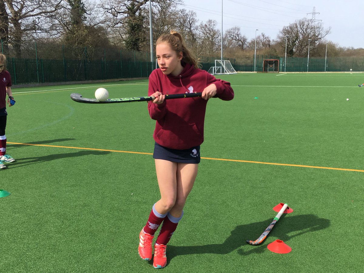 flamehockeyacad's tweet image. Easter camps at Epsom HC done and dusted! 👍🏼 players were a pleasure to coach and worked very hard! A fun couple of days even in the ☔️ #flamehockey #daretoexcel #lovemyjob