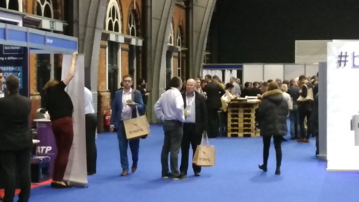 CamAuth's tweet image. Lunchtime buzz at #CYBERUK18, @CyberUKEvents @NCSC @UKCyberGrowth