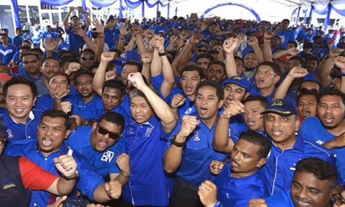TheCheDan's tweet photo. Manifesto Orang Muda Barisan Nasional
Voice for youth!
#BersamaBN
#HebatkanNegaraku
#AnakKL
@NajibRazak @barisanasional @Khairykj https://t.co/CbLP50ZTSm