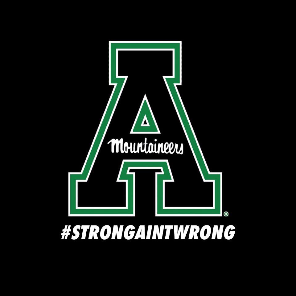 HannonNoah's tweet photo. @AppState_FB supports Mental Health! #strongaintwrong @SunBeltSAAC @SunBelt @AppStateSAAC https://t.co/YJbnFk6zBs