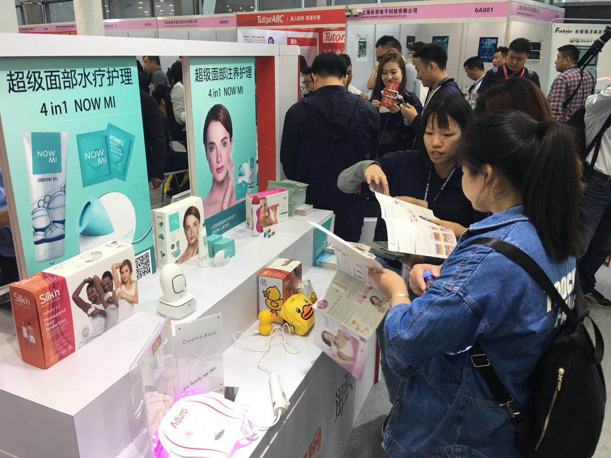 nowmi_treatment's tweet image. Here is another pic from the show in Shenzhen!!!  Everything is going well and people are showing interest in the NOWMI device.