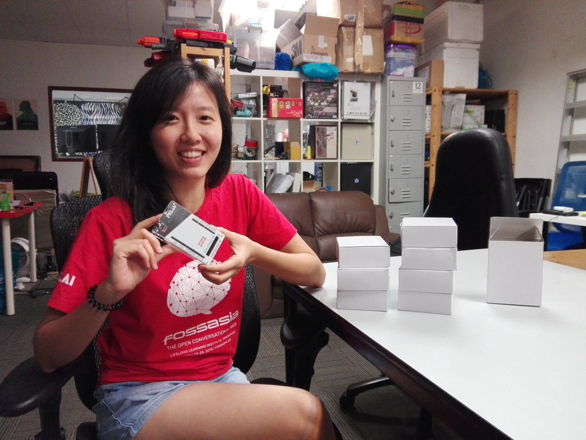 Delivering first @FOSSASIA  #PocketScienceLab v2 #OpenHardware to <a href="/rolandturner/">Roland Turner</a> <a href="/hackerspacesg/">HackerspaceSG</a> @pslabapp <a href="/Cloudypadmal/">CloudyPadmal</a> <a href="/OpenSourceOrg/">Open Source Initiative @osi@opensource.org</a> <a href="/mariobehling/">Mario Behling</a> pslab.fossasia.org