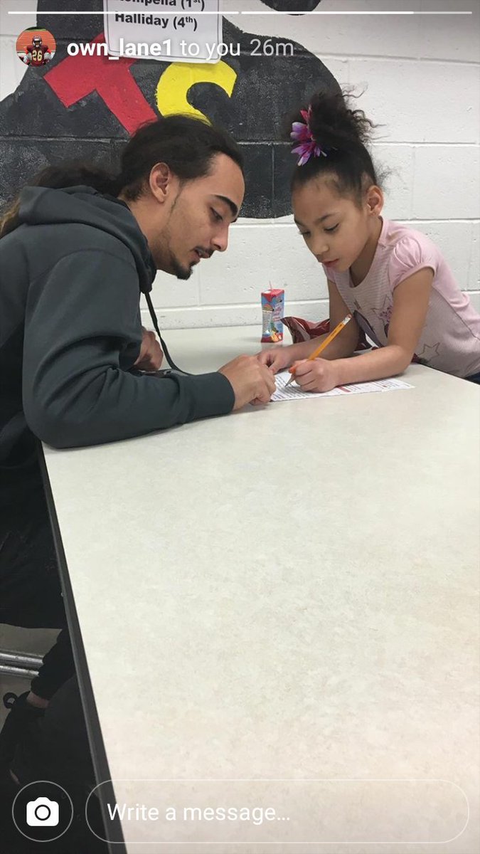 Coach_MikeWood's tweet image. Another good day in the community for @AlverniaFB #Wolvesatwork