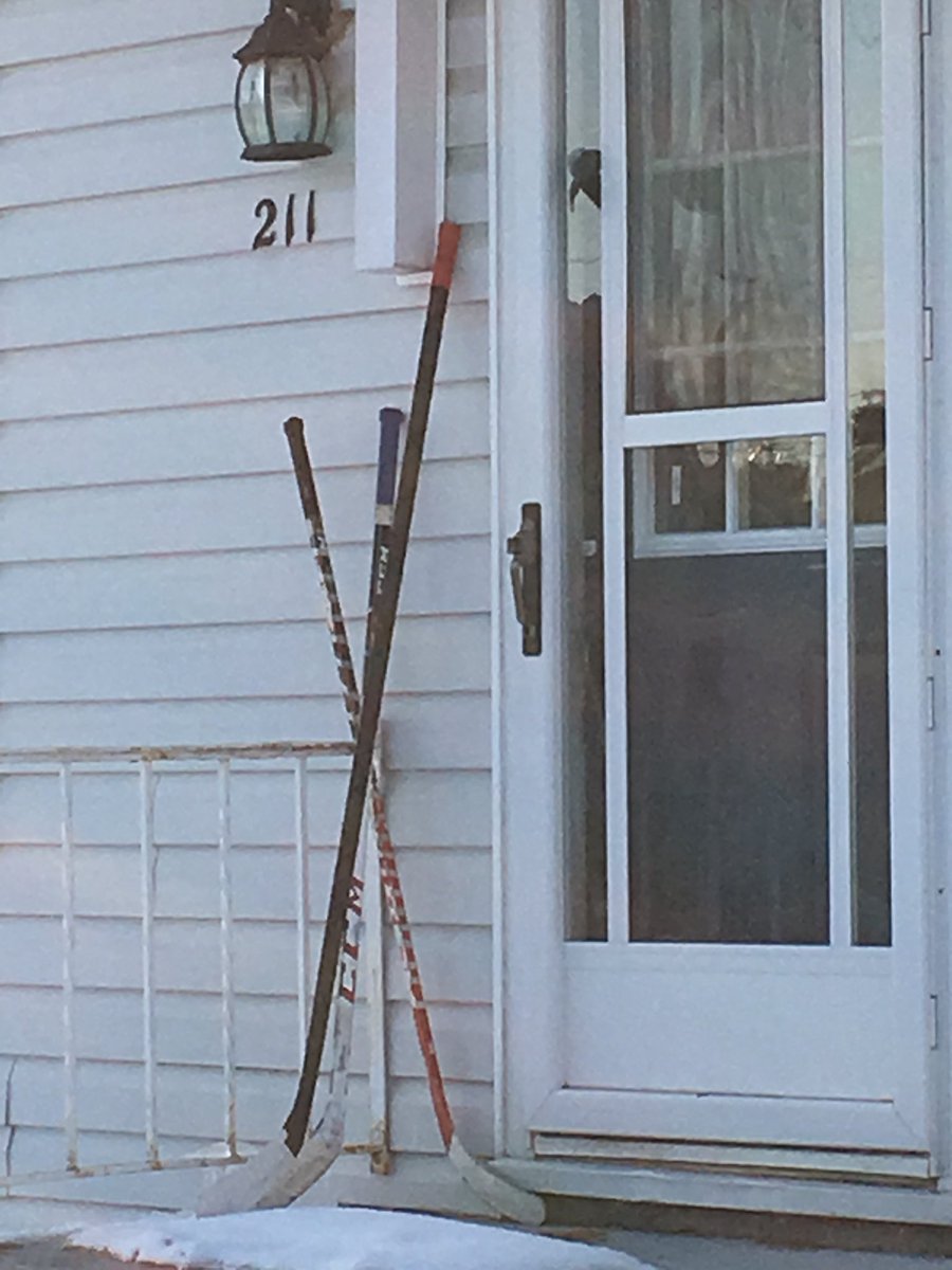 Fayzee17's tweet photo. Put the sticks out last night. #PutYourStickOut #humboldtstrong #HockeyIsFamily https://t.co/SVq1BJMUcf