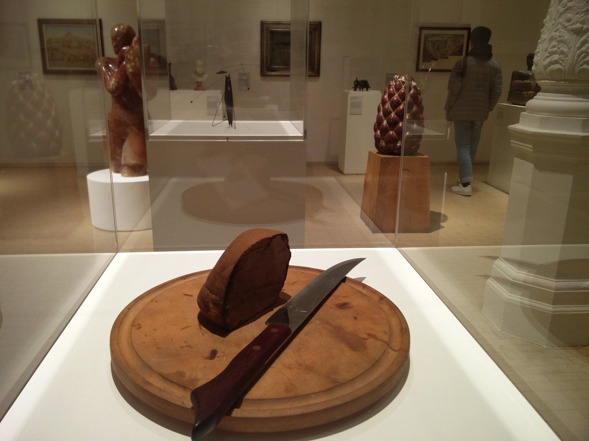 TimAPDavis's tweet photo. Is it bread? Part of the Sculpture Collections @LeedsArtGallery #LAGLiveGuide https://t.co/YX4PpDkhE7