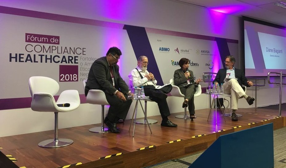 NancySTravis's tweet photo. @EdwardsLifesci Chief Responsibility Officer Diane Biagianti challenges Brazil #Compliance Conference to meet #greatexpectations of #MedTech industry: medical devices approved, purchased and prescribed in an environment free from corruption, putting patients' interests first. https://t.co/1c6BNU0K0Z