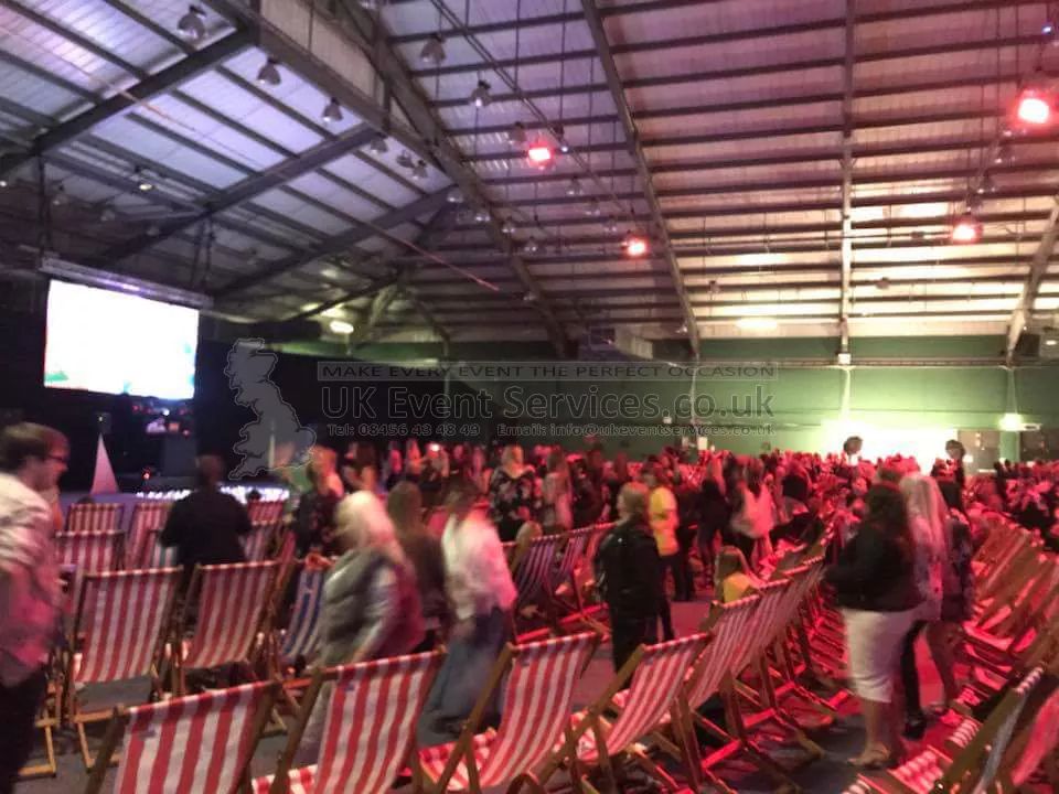 ukeventservices's tweet photo. This weekend our 4mm pitch LED screens and PA were in use at an arena for a cinema event making a nice 6m screen. Our screens can be used inside or outdoor so great for cinema or sports events https://t.co/wLSPED1hsT for more info https://t.co/fJsFKhqPjh