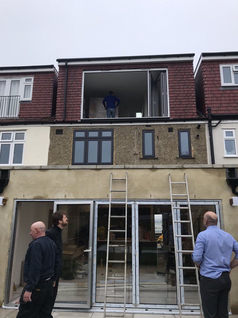 bedpostsurbiton's tweet photo. @Harrison_Spinks Super king divan would not go up the stairs so there was only one option..........up over flat roof and up into loft conversion. https://t.co/k2xtgbSDeT