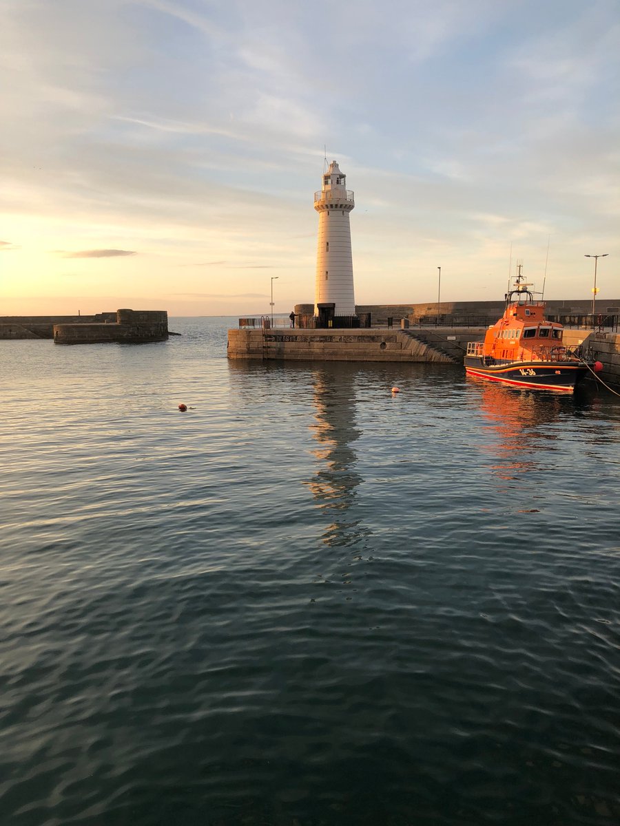 mcguinnessfleck's tweet photo. Beautiful view over Donaghadee Harbour taken by Ross, one of our block managers after the Manor Court AGM last night. #donaghadee #blockmanagement #agmwithaview #northernireland #propertymanagement #sunset #lighthouse #lifeboat #rnli #estateagencylife https://t.co/UcxJtwiFvR