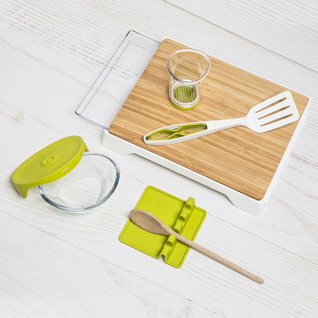 Who's up for some #cooking today? These pretty products are unmissable in every #kitchen! 👨‍🍳 #tomorrowskitchen #kitchenlife #cookinglife