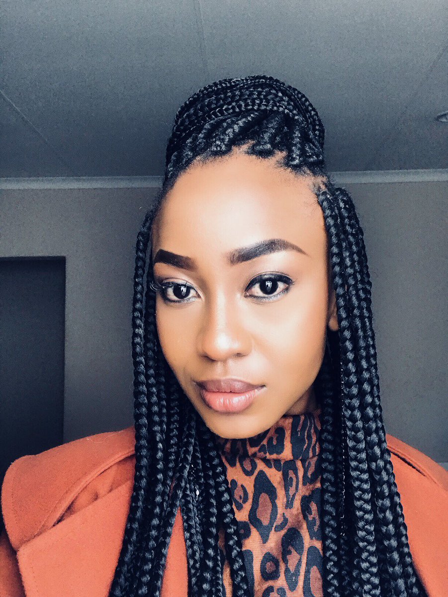 mankoana_nhlebz's tweet photo. | b r a i d s π b r o w s | Perfect balance @TheBrowBarSA β₯οΈ #TammyTaylorMrsSA18 #2ndPrincess #thebrowbarsa #workofarch #browsonfleek https://t.co/L0zqWRONux