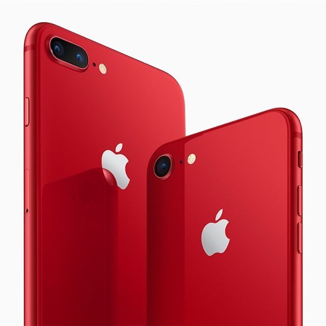JulienTellouck's tweet image. Apple présente l'iPhone 8 et l'iPhone 8 Plus (PRODUCT)RED Special Edition 
Chaque achat (PRODUCT)RED est une contribution directe au fond mondial de lutte contre le SIDA !
#aids #apple #applered #sida #smartphone ift.tt/2ICwlHK
