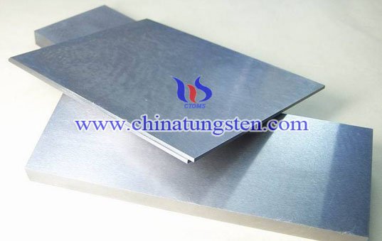 TZM alloy breaking mainly because the component has micro-crack, cavity and impurity so the raw material powder’s properties and purity control should very strict. At 1300℃ employ heat-treatment can’t improve alloy’s breaking tenacity. #TZM