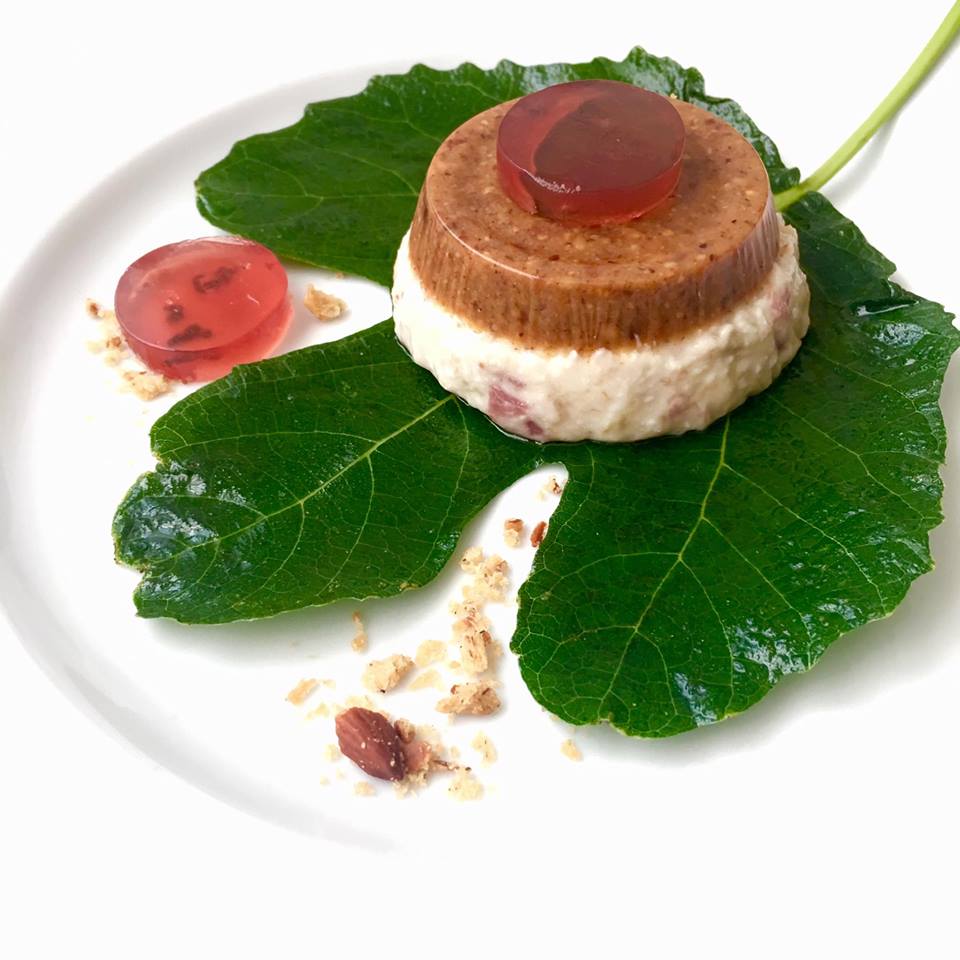 cantinefarro's tweet photo. Per ogni vino una ricetta!!
"Sott 'ncopp"
cheesecake salata rovesciata, ricotta, fichi e crudo con gelatina al basilico di Depie' Rose' Farro. Base cheesecake tarallo napoletano sugna e pepe!
#campiflegrei #vino #rosato #bacoli #vieniatrovarci #cantina 
https://t.co/B8LFhnh4f4 https://t.co/2ydTSHGhx7