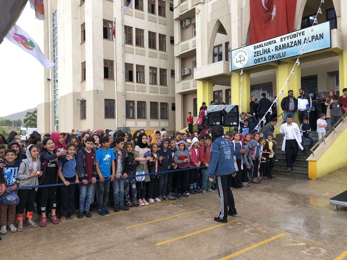 genchayatvakfi's tweet photo. #Adidas desteği ve @CSGBakanligi işbirliğiyle Hayallerimi Sporla Keşfediyorum Şenliği başladı!  #sporlakeşfet #hayallerinikeşfet https://t.co/0hhvrmUxpX