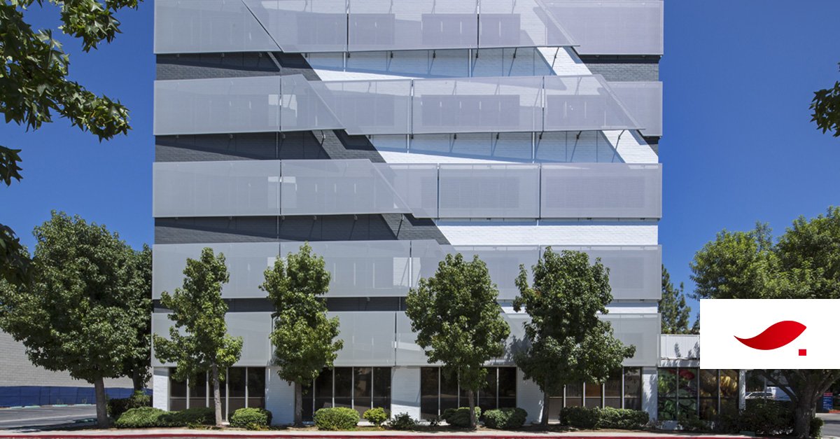 SergeFerrari's tweet image. In West Hills, California , @structurflex US and Michael Folonis Architects chose Frontside View 381 for this medical office building, providing solar protection and patient&apos;s privacy while improving the building&apos;s outdated appearance.

Find out more on: 
goo.gl/83YVG5