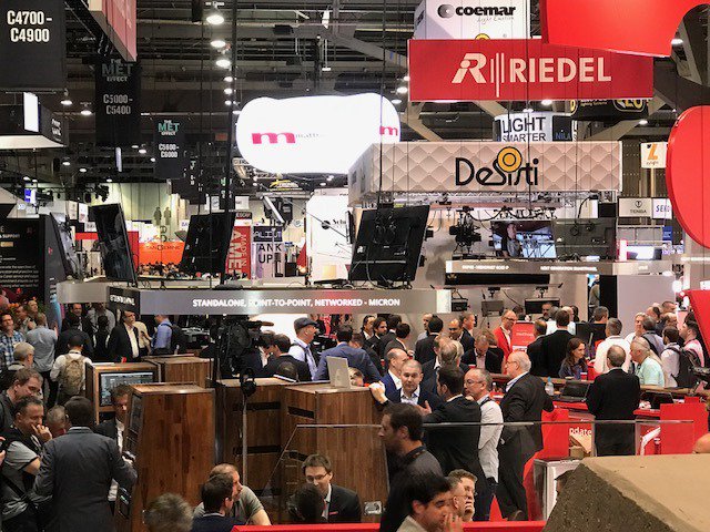 Holkirk's tweet photo. Busy start to the day @NABShow .....  who said the broadcast business is in decline!!  our partners LINK UP are out and about, message me if you want a demo of our latest IP Broadcast Sat-com terminals https://t.co/PjoU6kbgpx #NABShow #uplink #linkup https://t.co/u6hOl51kZW