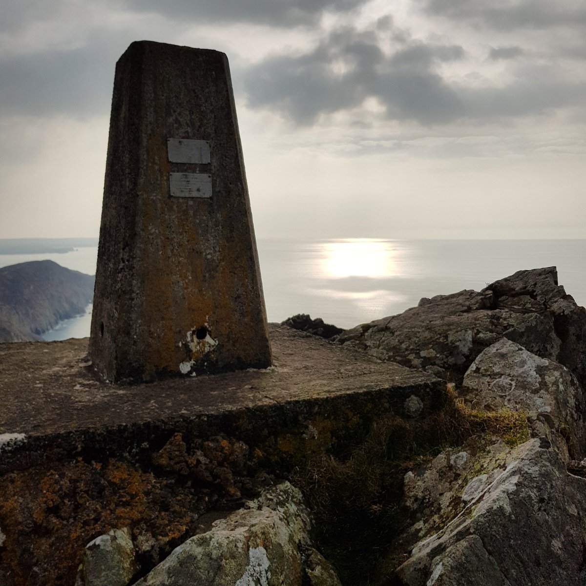 Bagged our first #trigpoint in Wales yesterday just as the sun was setting. Beutiful end to our first night in #Pembrokeshire, thank you  #GarnFawr.