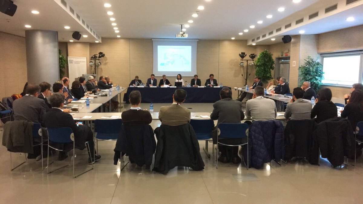 Presentazione protocollo #ENVISION per il nuovo collegamento ferroviario fra @veniceairport e Udine. #italferr <a href="/ancenazionale/">ANCE</a> <a href="/AICQ/">AICQ</a> <a href="/GabriChiellino/">Gabriella Chiellino</a> <a href="/FondazioneNE/">Fondazione Nord Est</a> <a href="/ConfindustriaVe/">Confindustria Venezia</a> <a href="/Gazzettino/">Gazzettino</a> <a href="/veneziaradiotv/">Televenezia - Love in Venezia</a> <a href="/LuigiBrugnaro/">Luigi Brugnaro</a> <a href="/CaFoscari/">Unive Ca' Foscari</a> <a href="/nuova_venezia/">laNuovaVeneziaMestre</a> <a href="/1Eplat/">ePlat.1</a> <a href="/emanuelezanotto/">Emanuele Zanotto</a>