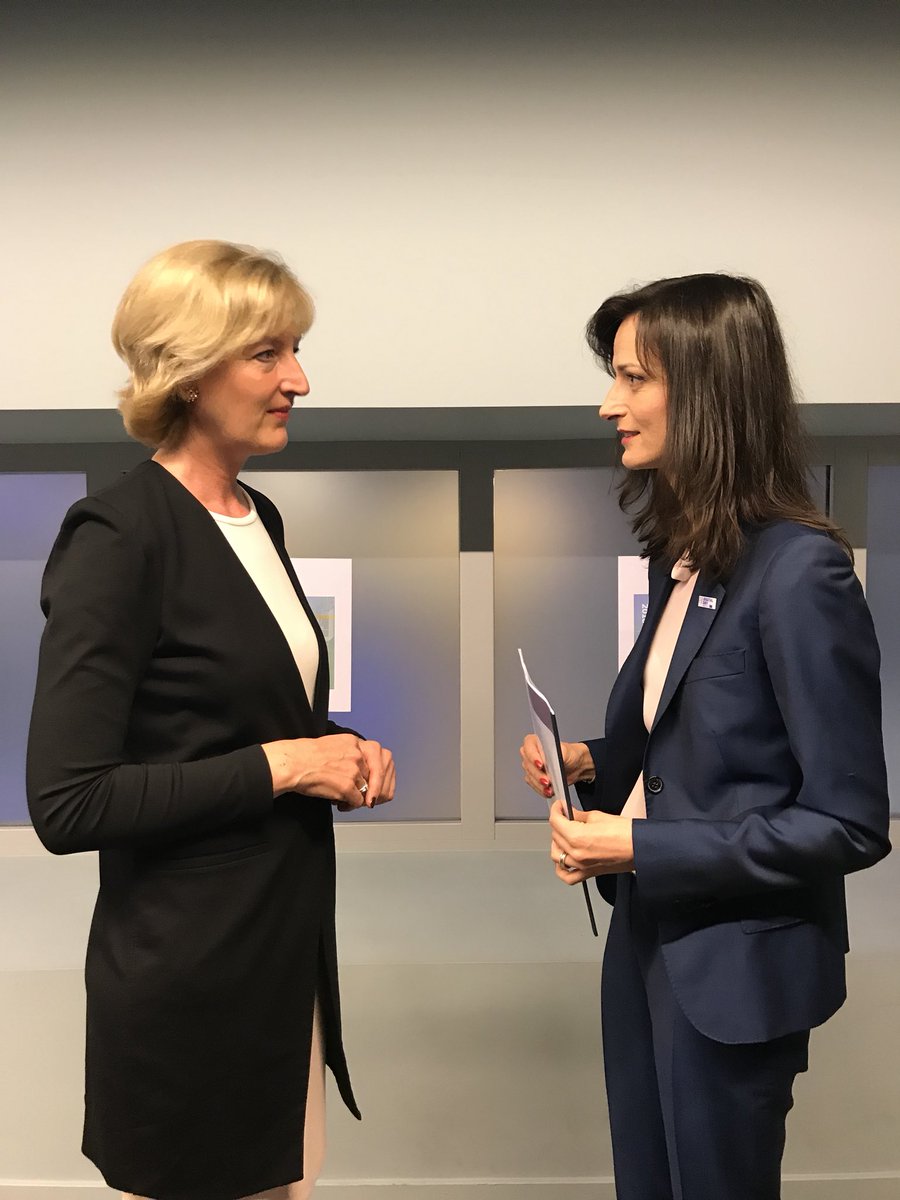 The only way to enhance trust of our citizens for #AI is by assuring that new technologies will fully respect our values &amp; fundamental ethical principles. Thank you to EU Group on Ethics in Science &amp; New Technologies (EGE) for their report ec.europa.eu/research/ege/i…