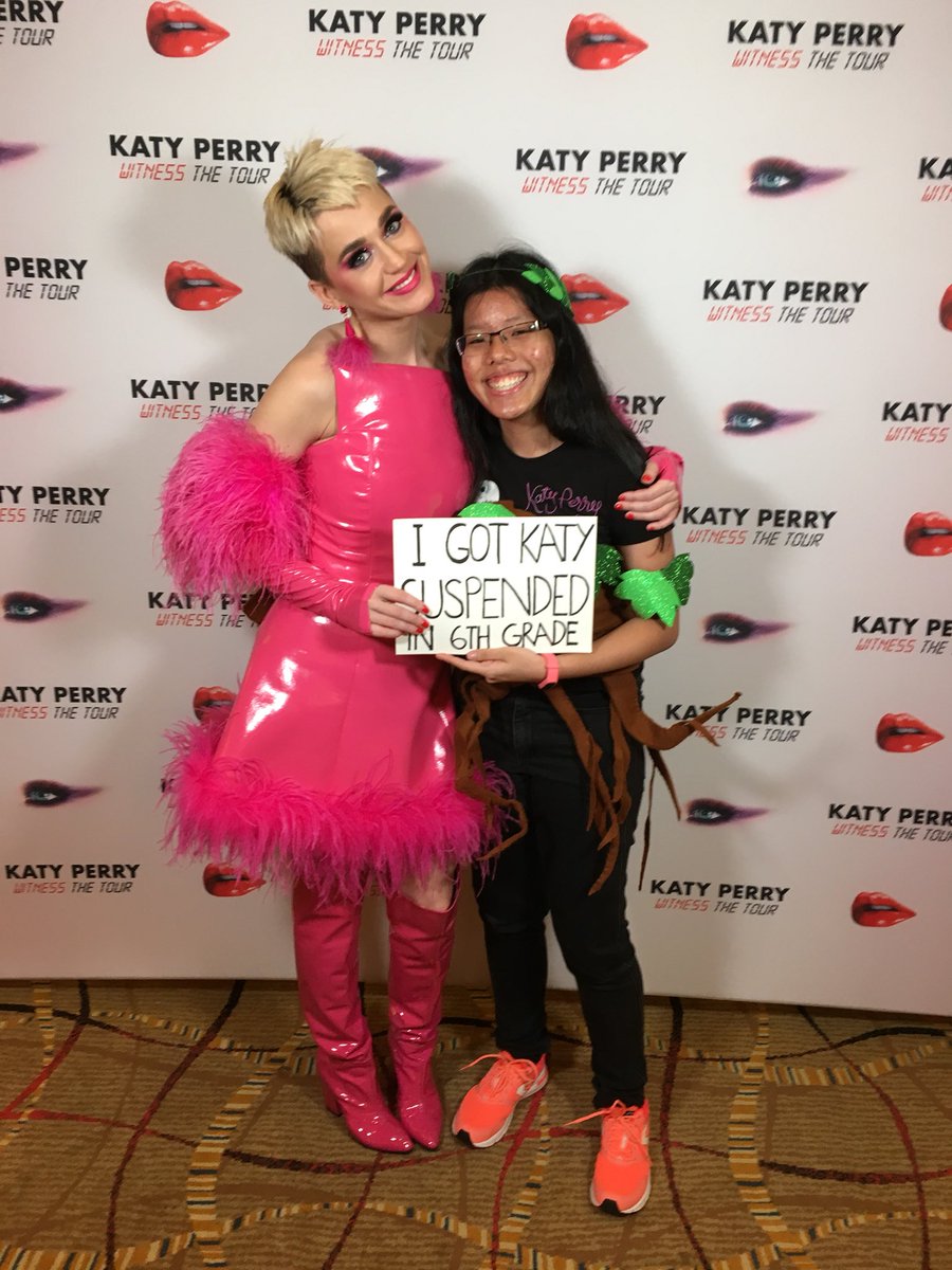 M Ξ L L Λ N Ξ Y (she/her) tweet media