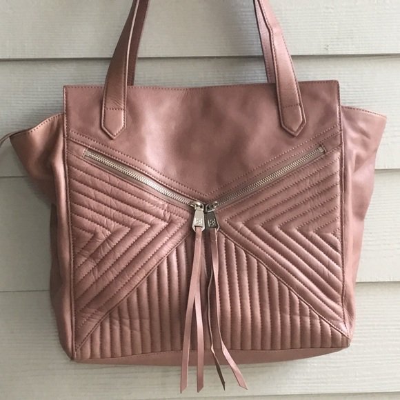 So good I had to share! Check out all the items I'm loving on <a href="/Poshmarkapp/">Poshmark</a> #poshmark #fashion #style #shopmycloset #toms #christopherkon: bnc.lt/focc/PfVSLD6pZJ