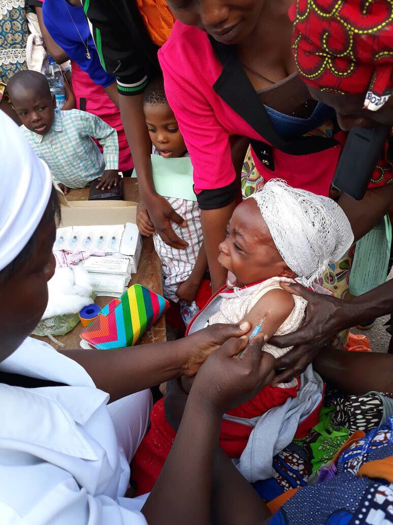 NphcdaNG's tweet photo. A little pain and a lifetime gain. Ensure your child gets vaccinated.
#AVWng
#SupportImmunization https://t.co/Mi0ZqWoKd6