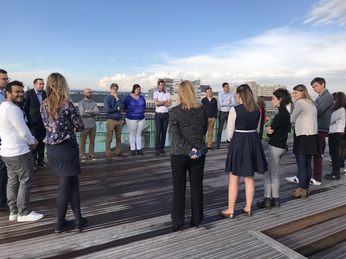 L’aventure #AXAforChange continue avec au programme du jour : le #prototypage des projets. Apprendre à se confronter aux #clients tôt, étudier la desirabilité de son projet, analyser sa faisabilité. Si les trois conditions préalables sont respectées, alors le projet sera viable.