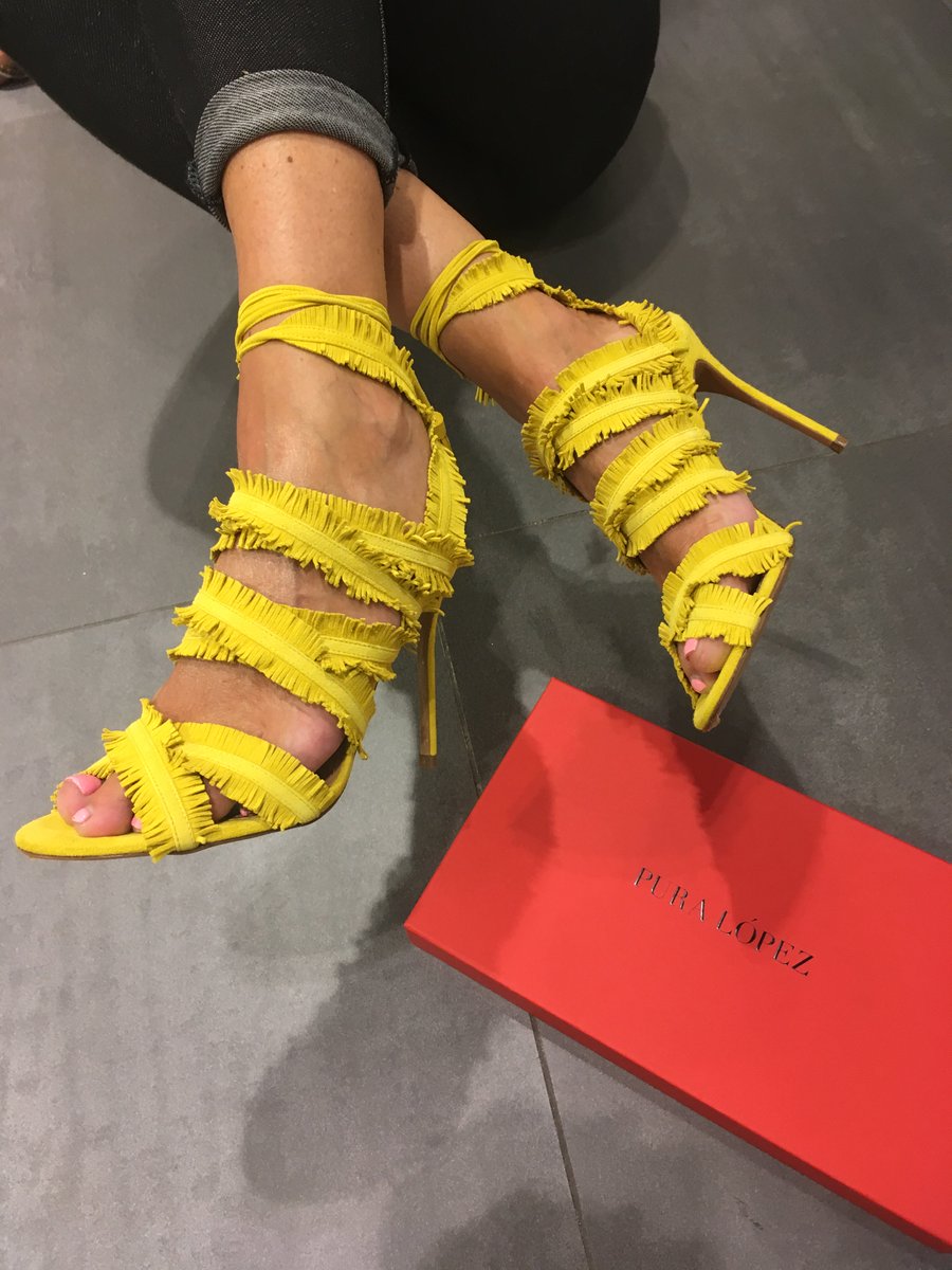 ow.ly/J7yS30jpmOV#fa… #puralopez#instashoes#shoeshop#bloggershoes#bloggerstyle #onvavousfairevoirtoutesnosnouveautes .... c’est pour ça ... venez voir 💫💫#fannychaussuresbiensur 💥💥