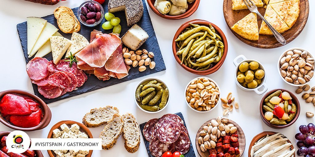 SpanienTourism's tweet photo. 🤩Spanischer Schinken, Käse, Tortilla, Tapas... Wir lieben spanisches Essen!
Was liebt ihr an #Spanien? Erzählt es uns in einem 10 Sekunden Video mit dem Hashtag #SpainIn10Sec. Wir sind gespannt! https://t.co/URB43qkuzc https://t.co/tfBt8LOLPm