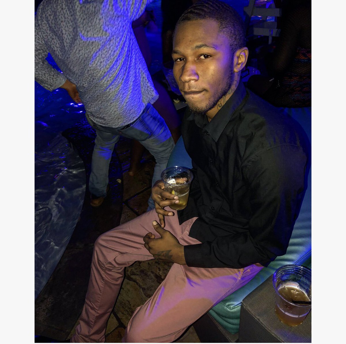 5block_eric's tweet image. I heard Some Nigga’s had Beef 😂