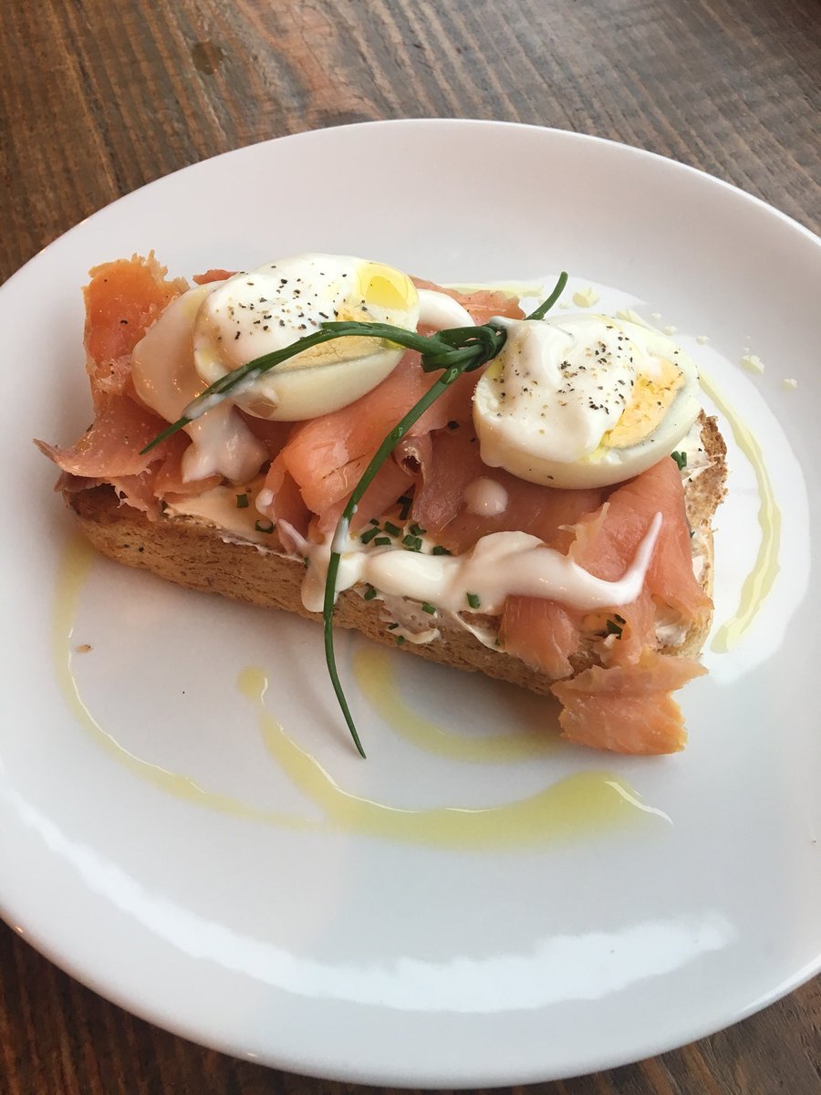 TLECafe tweet picture