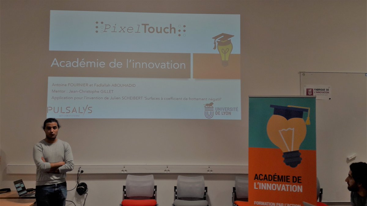 UniversiteLyon's tweet photo. Dernière ligne droite pour les doctorants de l'Académie de l'innovation : l'entraînement au pitch @fabrinnov pour préparer le Challenge final du 24 avril @UniversiteLyon @Pulsalys #acinnov2018 https://t.co/TqvpaLMMO1