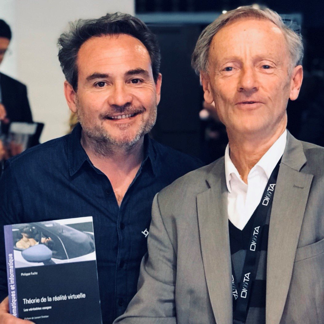 christophechart's tweet photo. #lavalvirtual 1999-2018 déjà la 20ème ! Et tjrs autant de plaisir à échanger autour de la #RealiteVirtuelle et à retrouver nos clients, partenaires et amis. 
Et un grand merci à mon équipe qui ne lâche rien 😉
#startupvintage #VR #RV #souvenirs 
cc @Immersion3D @lavalvirtual https://t.co/W8bSVEcuSX