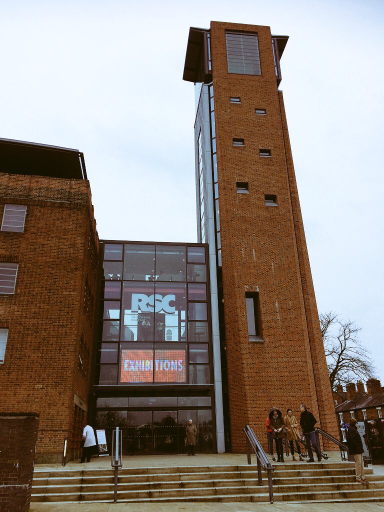 MeadeClaire's tweet photo. Great day in #Stratford-upon-Avon on Sunday seeing Hamlet’s statue, exploring @TheRSC and passing by The Other Place where schools will perform as part of @RSC_Education #RSCAssociateSchools next term! #ShakespeareSunday https://t.co/ne3Zka6rBF